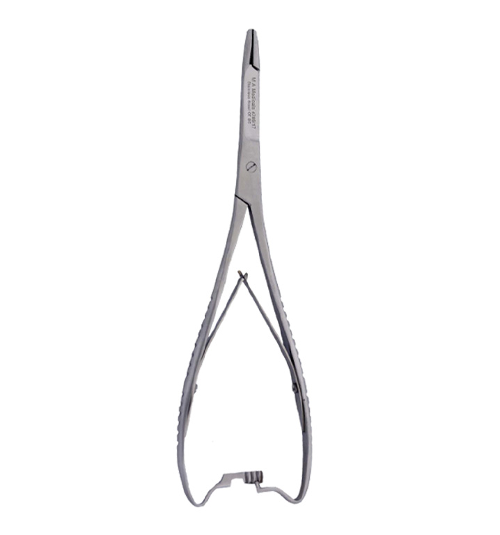 Mathieu Olsen Needle Holder with Scissor 17cm